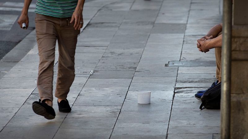 Oxfam alerta de que la pandemia podría arrastrar a la pobreza a 700.000 personas más en España