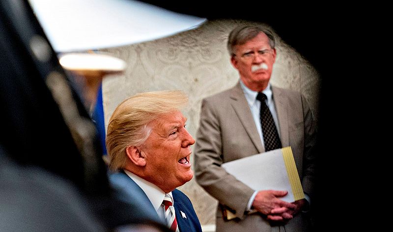 Caos, electoralismo y un riesgo para EE.UU: el demoledor retrato de Trump según su exasesor Bolton