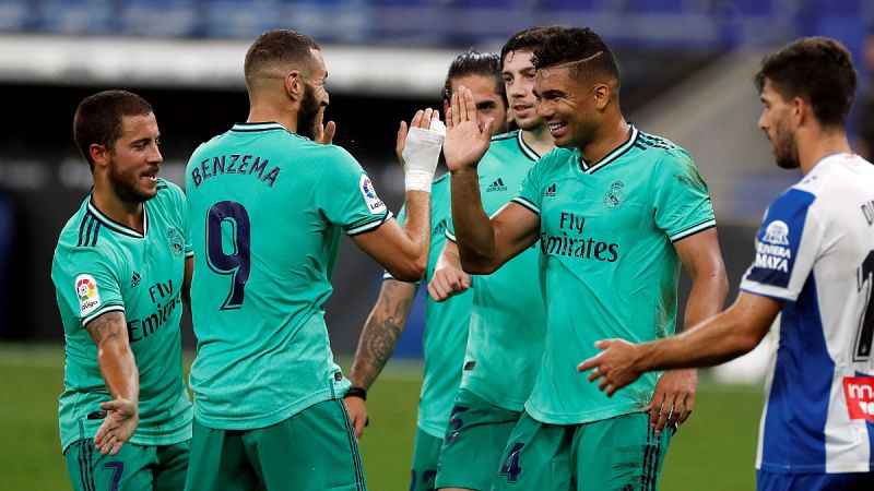 Una genialidad de Benzema coloca al Real Madrid dos puntos por encima del Barça tras ganar al Espanyol