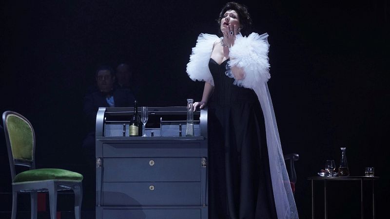 El Teatro Real alza el telón con 'La Traviata' y estrictas medidas de seguridad por el coronavirus