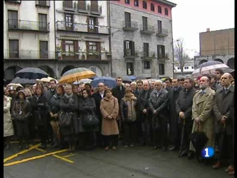 Concentraciones de dolor y rabia en toda España por el asesinato de Ignacio Uría