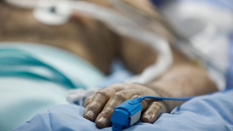 Investigadores españoles desarrollan un tratamiento celular que reduce la mortalidad de COVID-19