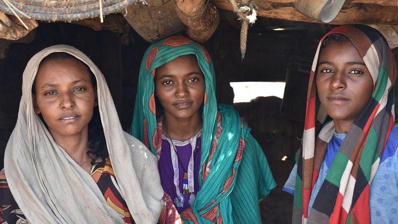 Sudán penaliza la mutilación genital femenina