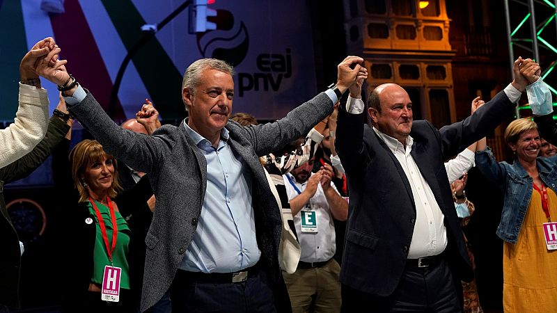 Urkullu mejora su resultado, aunque tendrá que volver a pactar para gobernar y Vox entra en el parlamento