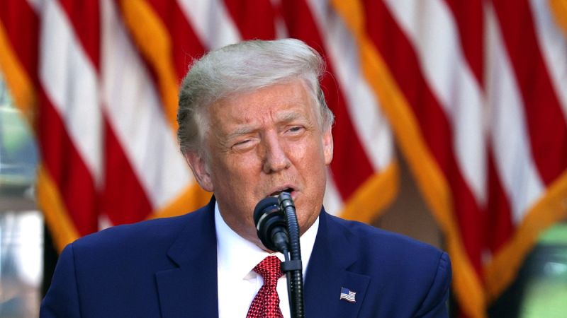 Trump firma un decreto que pone fin al trato preferencial a Hong Kong