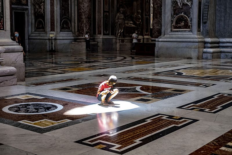 El Vaticano publica un manual para tratar los casos de abusos a menores