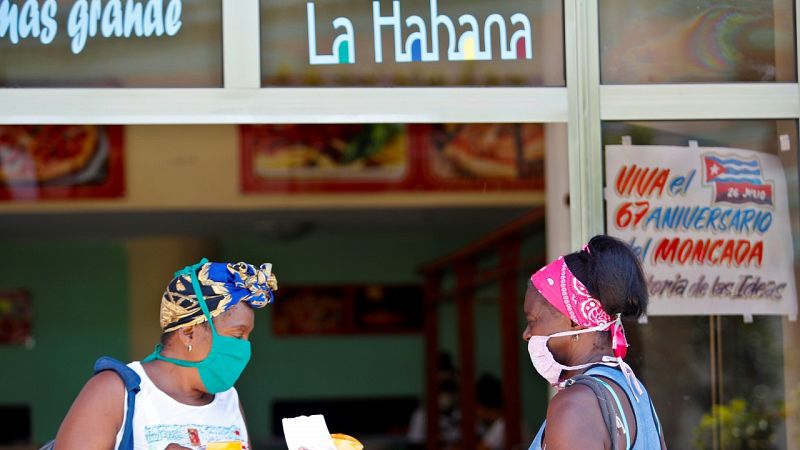 Cuba elimina el gravamen del 10 % al dólar para paliar su actual crisis económica, agravada por el coronavirus