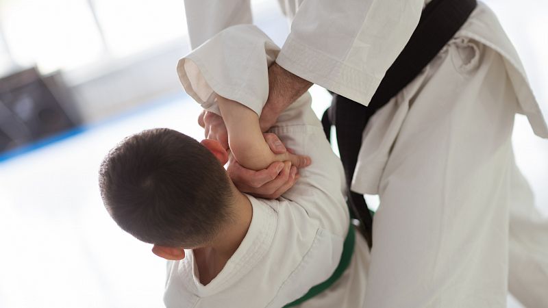 "Me golpearon tantas veces que perdí la cuenta": el abuso a los niños deportistas en Japón