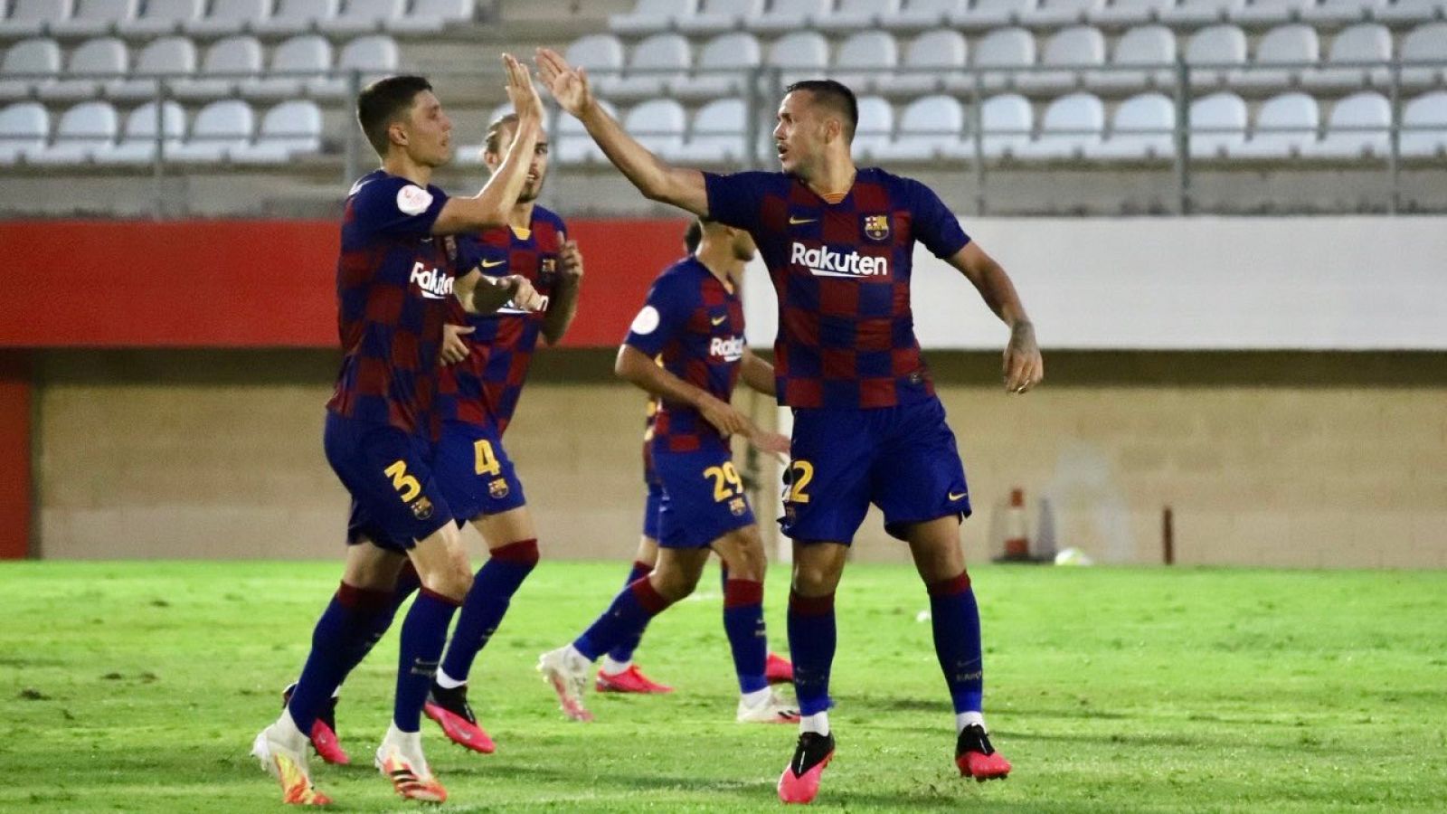 Resumen del playoff entre Barcelona B y Badajoz (1-1) - Fútbol | Ver