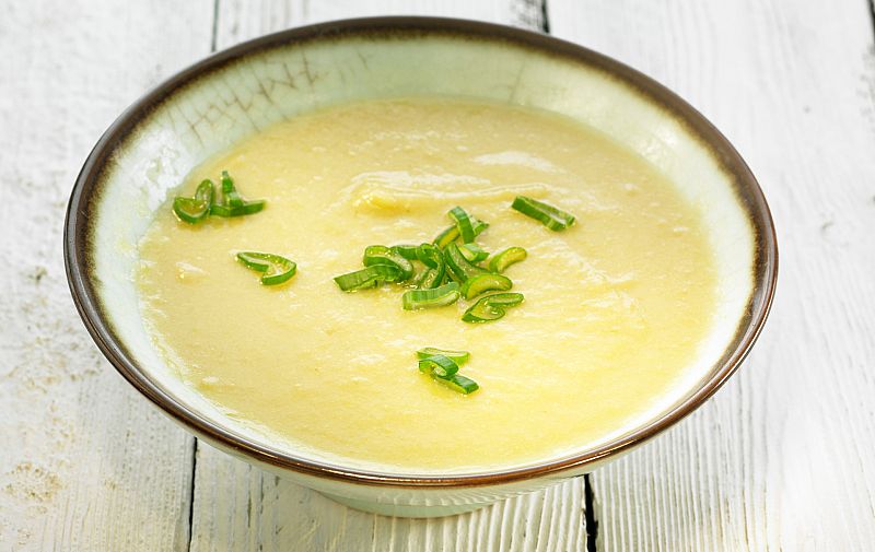 Receta de crema fría de puerros y patata con pulpo