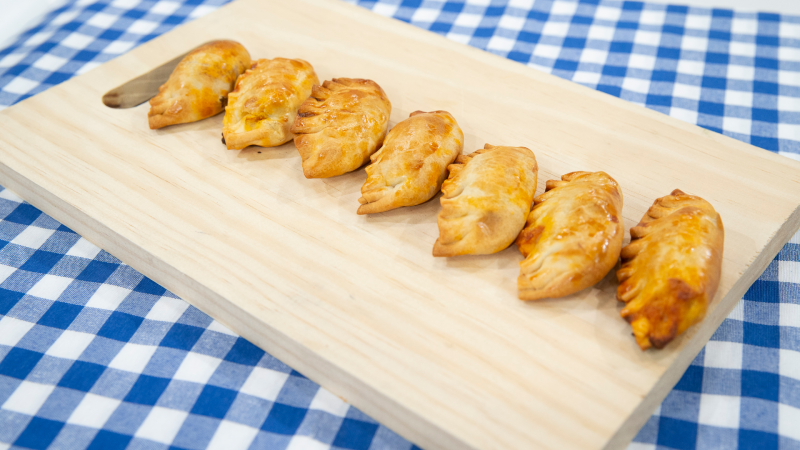 Empanadillas capresse al horno con verduras