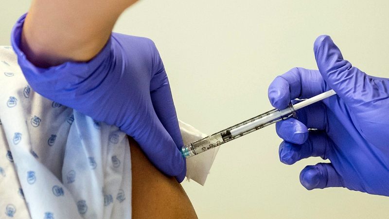 Moderna inicia la fase 3 de su vacuna contra la COVID-19 y dobla la financiación para hacer un ensayo clínico más grande