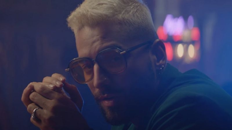 Lujo, peleas y una boda de infarto: así es "Hawái", el nuevo videoclip de Maluma