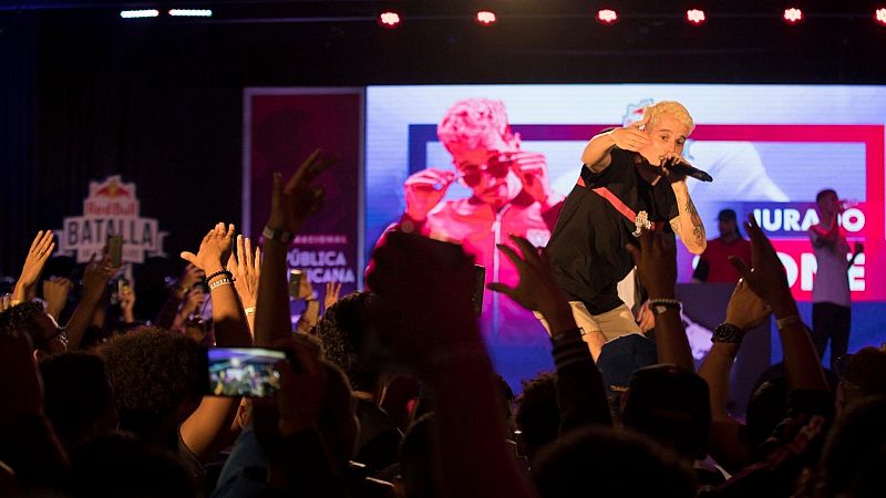 Skone, primer campeón de la Gran Final de Exhibición de Redbull Batalla de los Gallos