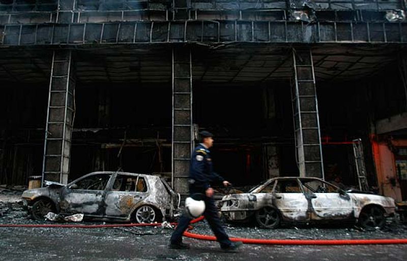 La muerte de un joven por la policía desata una ola de violencia en varias ciudades griegas