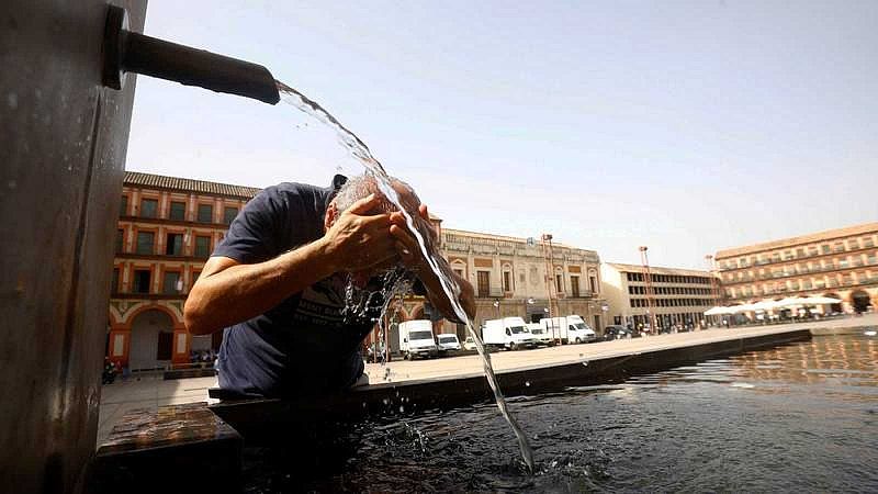 El calor da un respiro este lunes para volver a repuntar a mediados de semana