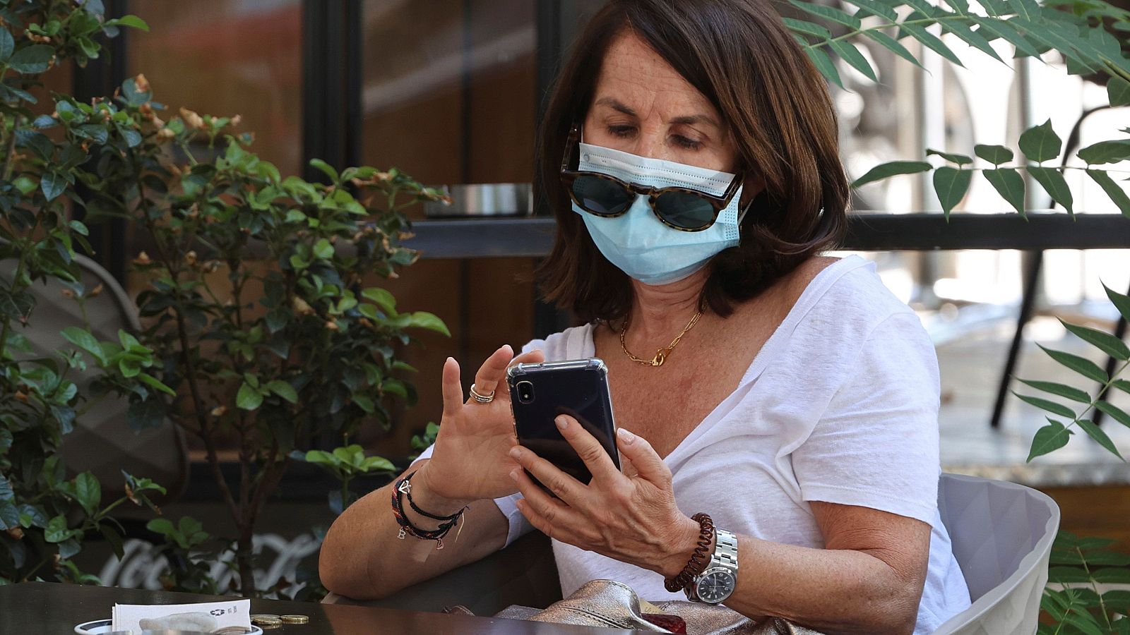 Coronavirus - El Gobierno prevé el lanzamiento nacional de 'Radar COVID' el 15 de septiembre - RTVE.es | Ver