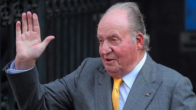 Juan Carlos I seguirá como miembro de la Familia Real y con tratamiento de rey