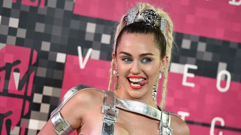 Miley Cyrus anuncia su regreso a la música con un nuevo álbum y lo hace de una manera muy especial
