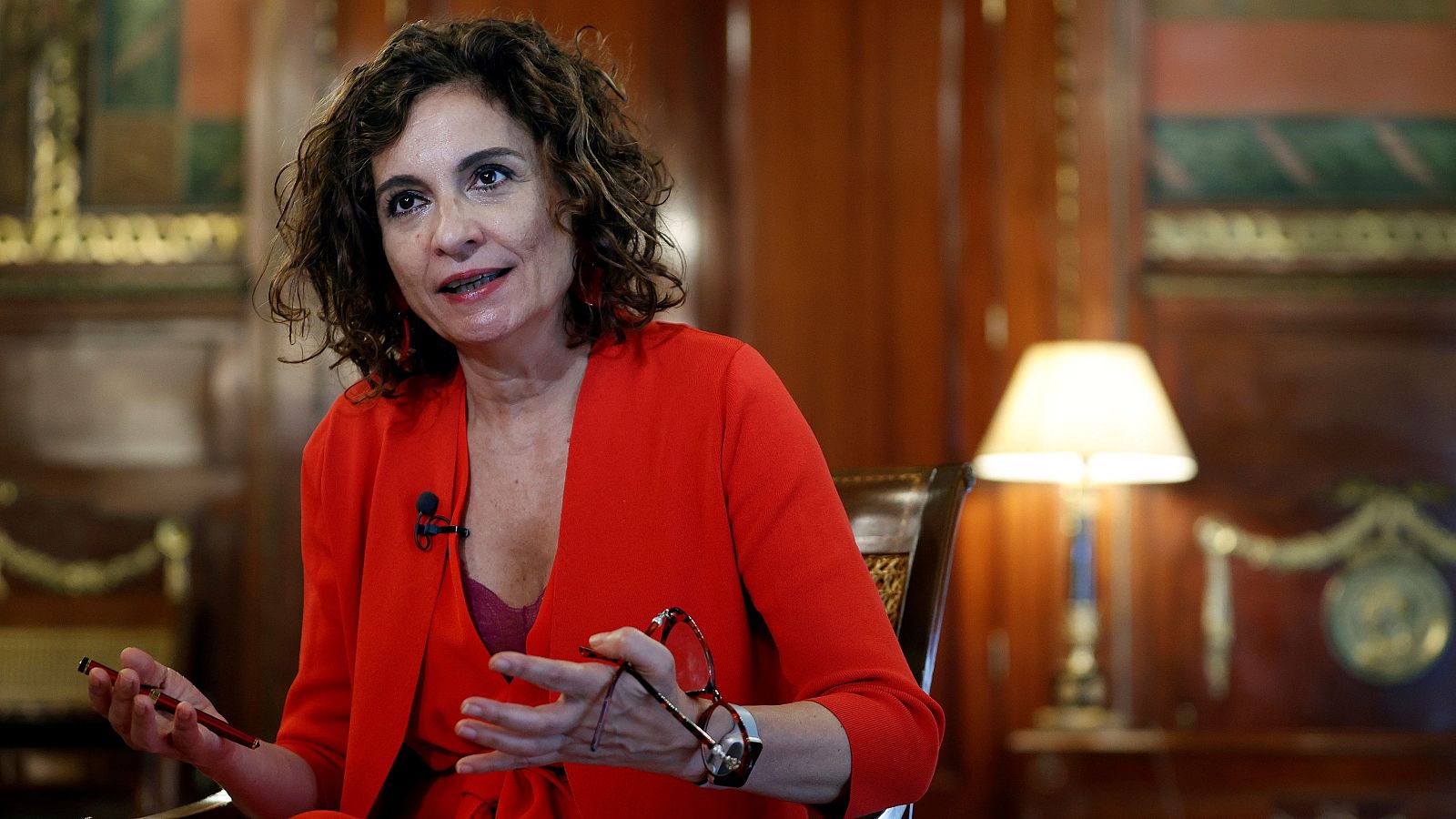 María Jesús Montero: "No hubo consenso ni negociación, la Casa Real tomó sus decisiones" - Informativo 24h | Ver