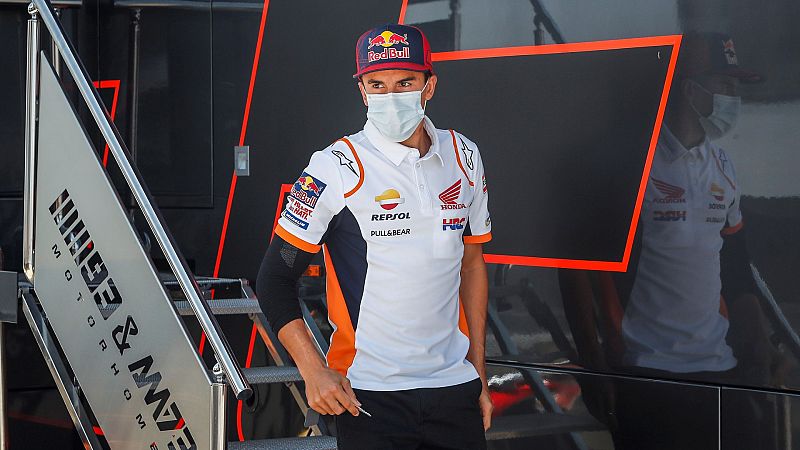 La recaída de Márquez fue "por un mal gesto doméstico" según el director deportivo de Honda