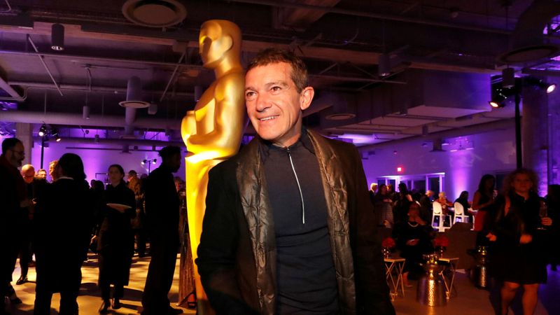 Antonio Banderas celebra su 60 cumpleaños en cuarentena por positivo en Covid-19