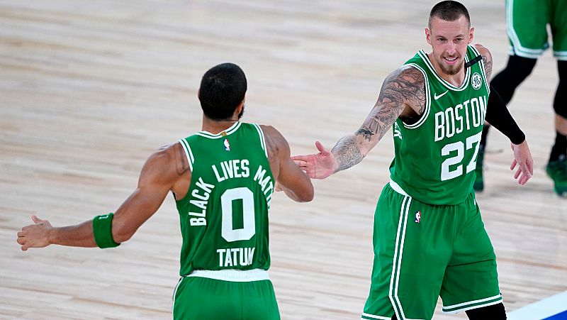 Los Celtics arrollan a los campeones Raptors; Nets y Magic jugarán los playoffs
