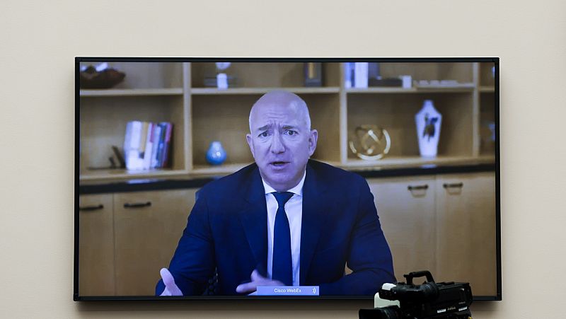 Las grandes fortunas no se ven afectadas por el coronavirus y crecen casi 250.000 millones en dos meses, según Forbes