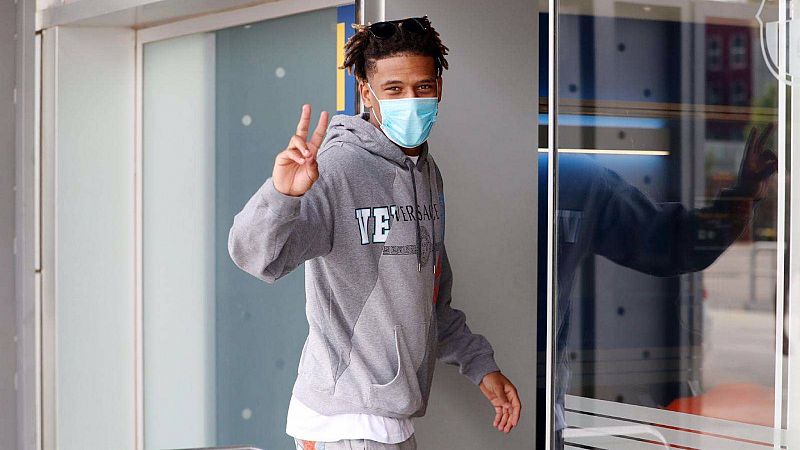 Todibo confirma el positivo por coronavirus en el Barça, hay seis casos en el Athletic, dos en el Celta y uno en Osasuna