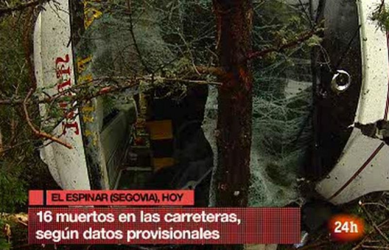 Un herido grave y doce leves al volcar un autobús en la salida del túnel de Guadarrama