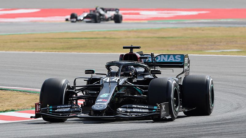 Hamilton manda ante Bottas en los Libres 2, con Sainz séptimo