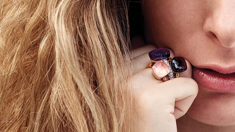 Las joyas básicas para hacer elegante cualquier look