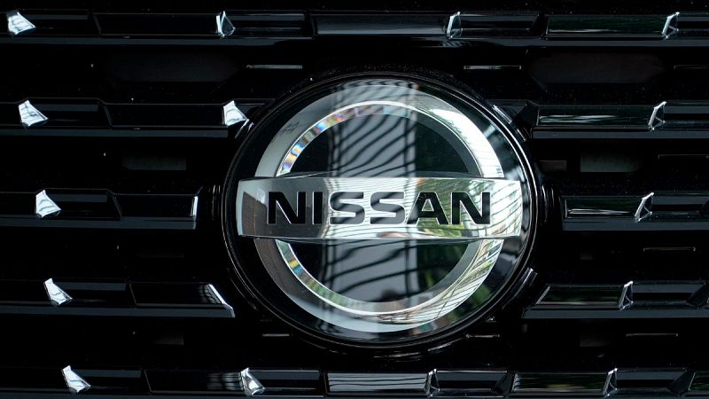 Nissan anuncia que no podrá reanudar la producción el próximo lunes "por motivos externos, ajenos a su voluntad"