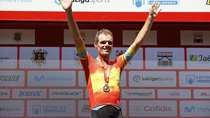 El Astana rodea a 'Superman' López de gregarios españoles