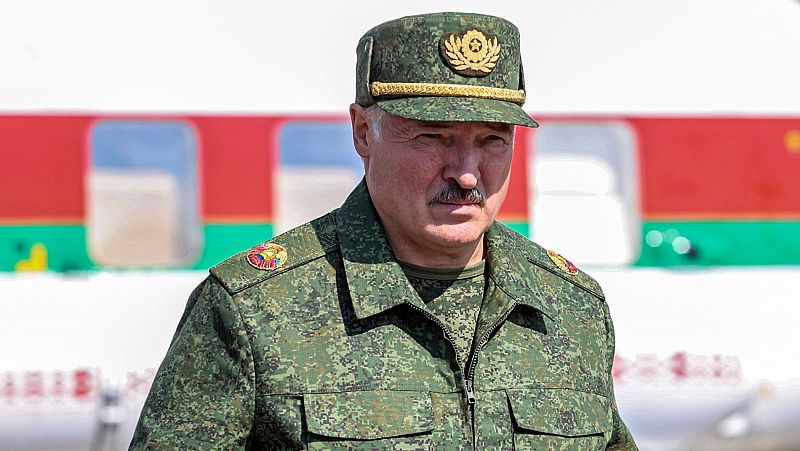 Los maestros se unen a las protestas contra Lukashenko: "No estamos para lavar el cerebro de los niños"