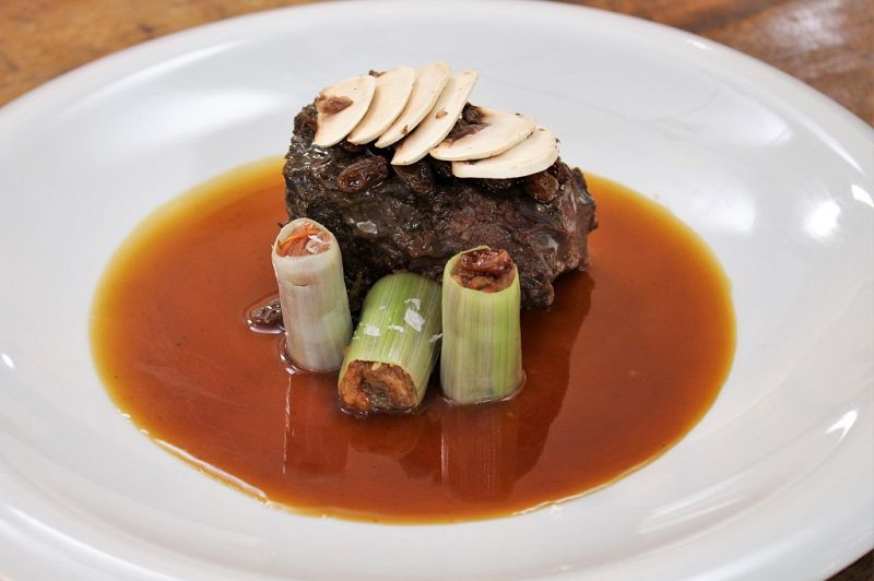 Carrillera de retinto con queso payoyo
