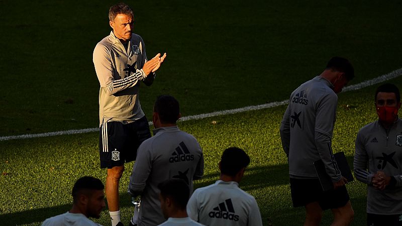 Luis Enrique: "Compararse con la generación que ganó el Mundial puede llevar a equivocaciones"