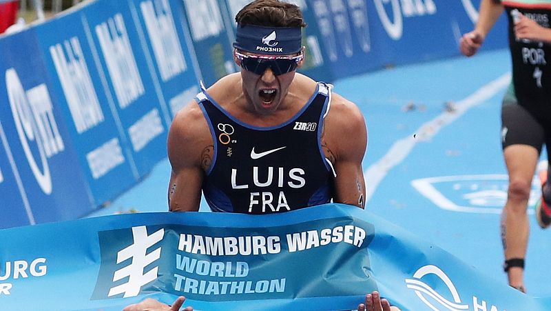 Vincent Luis revalida el título mundial de triatlón