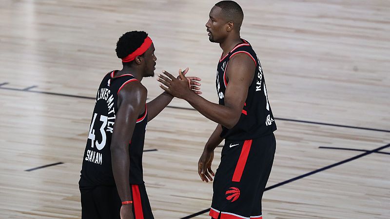 Los Celtics fallan triples e Ibaka los mete: los Raptors empatan la serie