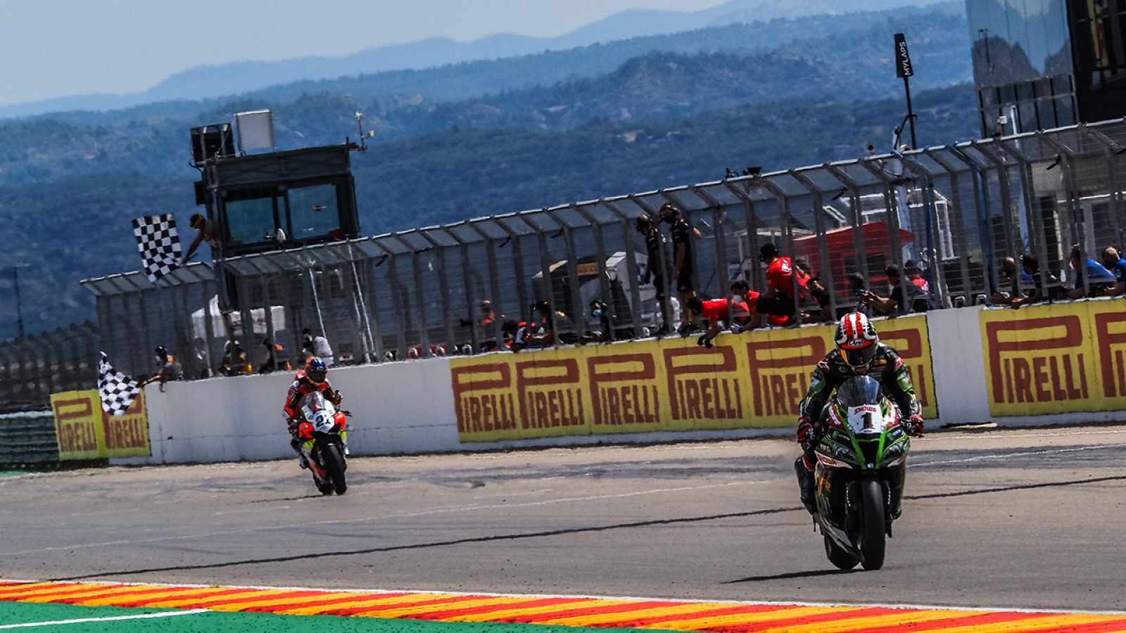 WorldSBK 2020 | Carrera 2 Teruel, mejores momentos | Ver