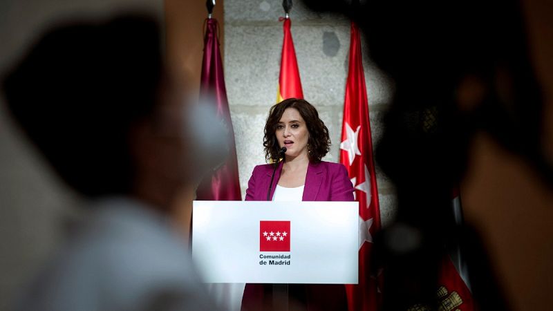 Ayuso pide la colaboración de las familias ante el curso "más difícil" y recuerda que los colegios son "un lugar seguro"