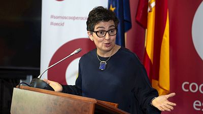 Las mañanas de RNE con Íñigo Alfonso - González Laya celebra que Reino Unido permita viajar sin restricciones a las islas españolas menos afectadas: "Va a beneficiar mucho a Canarias" - Escuchar ahora