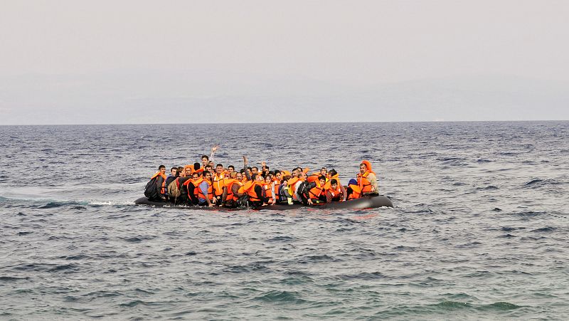 La ONG Open Arms rescata a 83 migrantes en el Mediterráneo Central