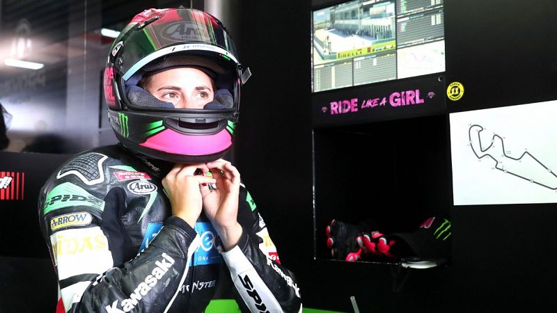 La piloto Ana Carrasco sufre una doble fractura de vértebras en un entrenamiento en Portugal