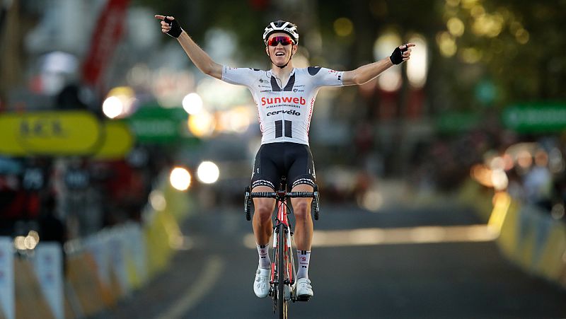 Soren Kragh Andersen acierta con el ataque letal a tres km de la meta de Lyon