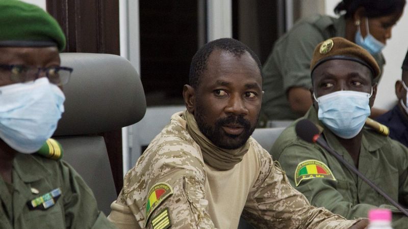 La junta militar acuerda con las fuerzas políticas de Mali una transición de 18 meses antes de celebrar elecciones