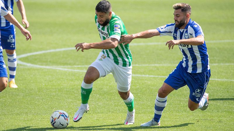 Tello le da los tres puntos al Betis contra el Alavés sobre la bocina