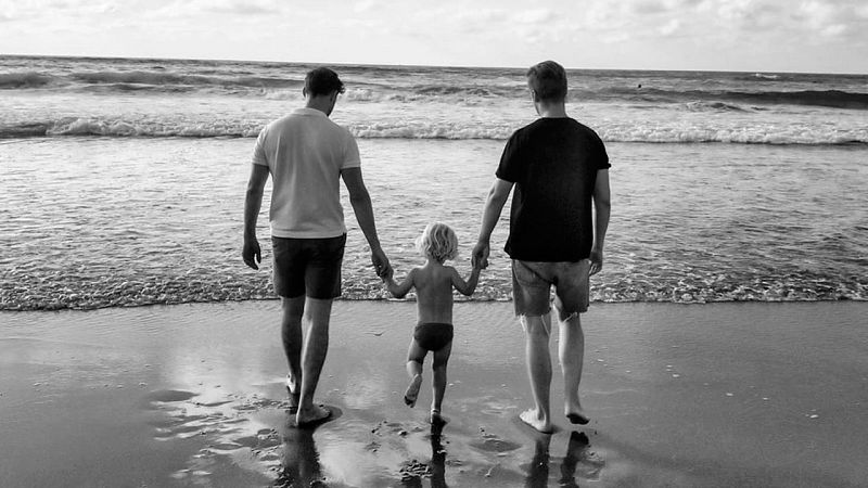 Pablo Rivero comparte que es homosexual y que tiene un hijo: "En casa somos tres chicos"