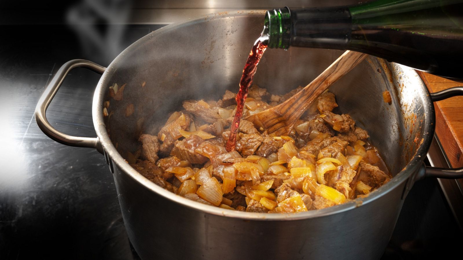 Los mejores trucos para cocinar con vino