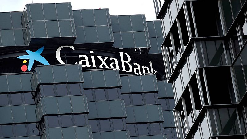 Los consejos de CaixaBank y Bankia dan luz verde a su fusión para formar el banco más grande de España